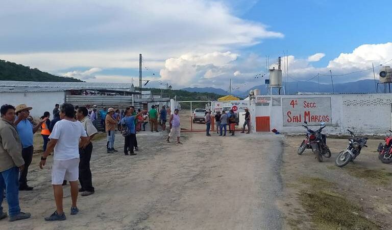 Alertan en Altepexi y Chilac por contaminación en agua de manantial